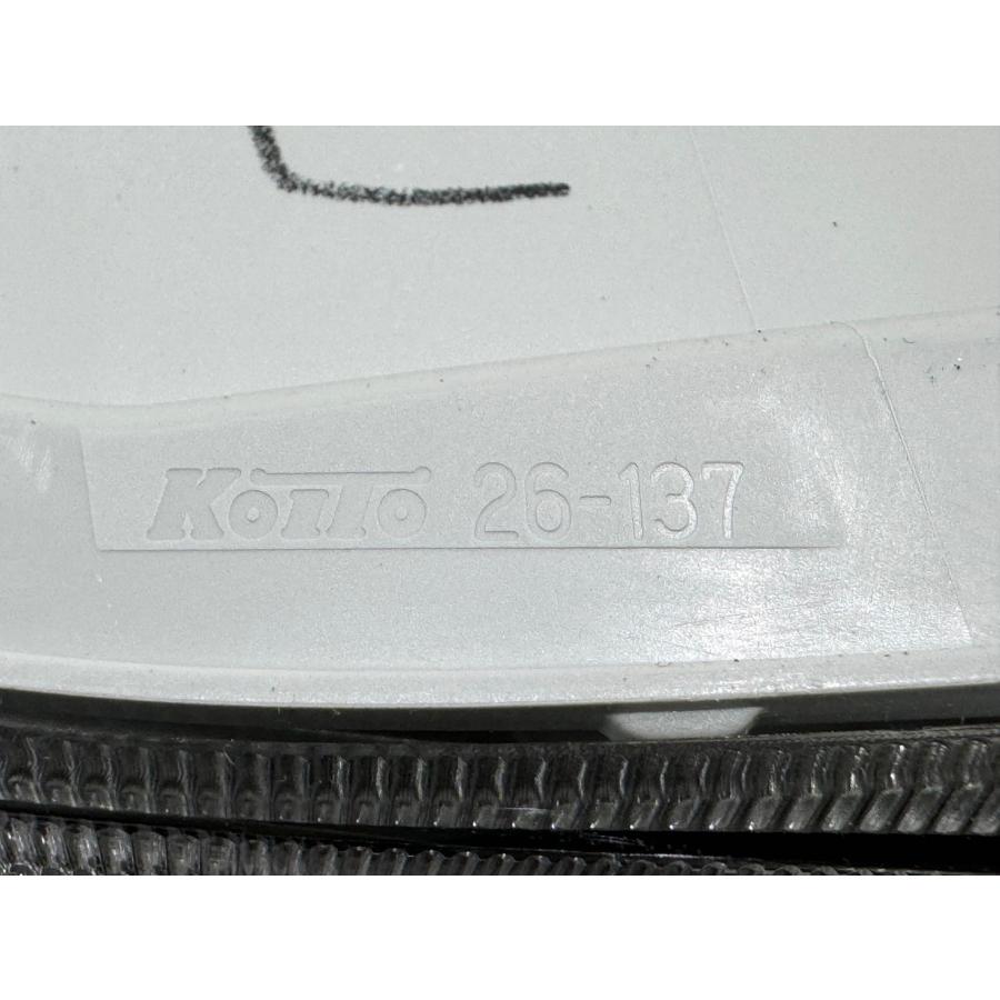 新品・未使用】200系 ハイエース ダークプライム 4型〜7型 純正LED