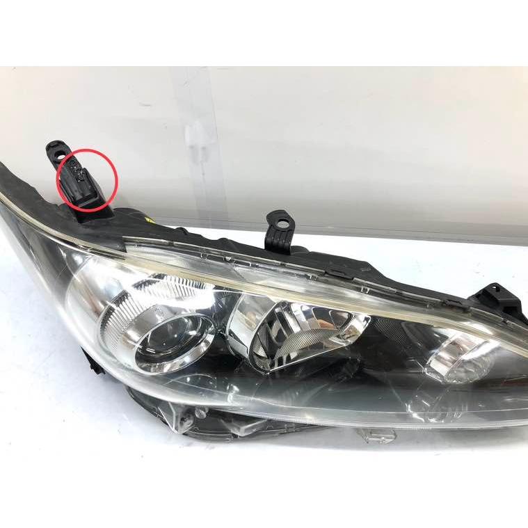 トヨタ ウィッシュ ZGE20W 後期 純正 ヘッドランプ 右 HID ICHIKOH68