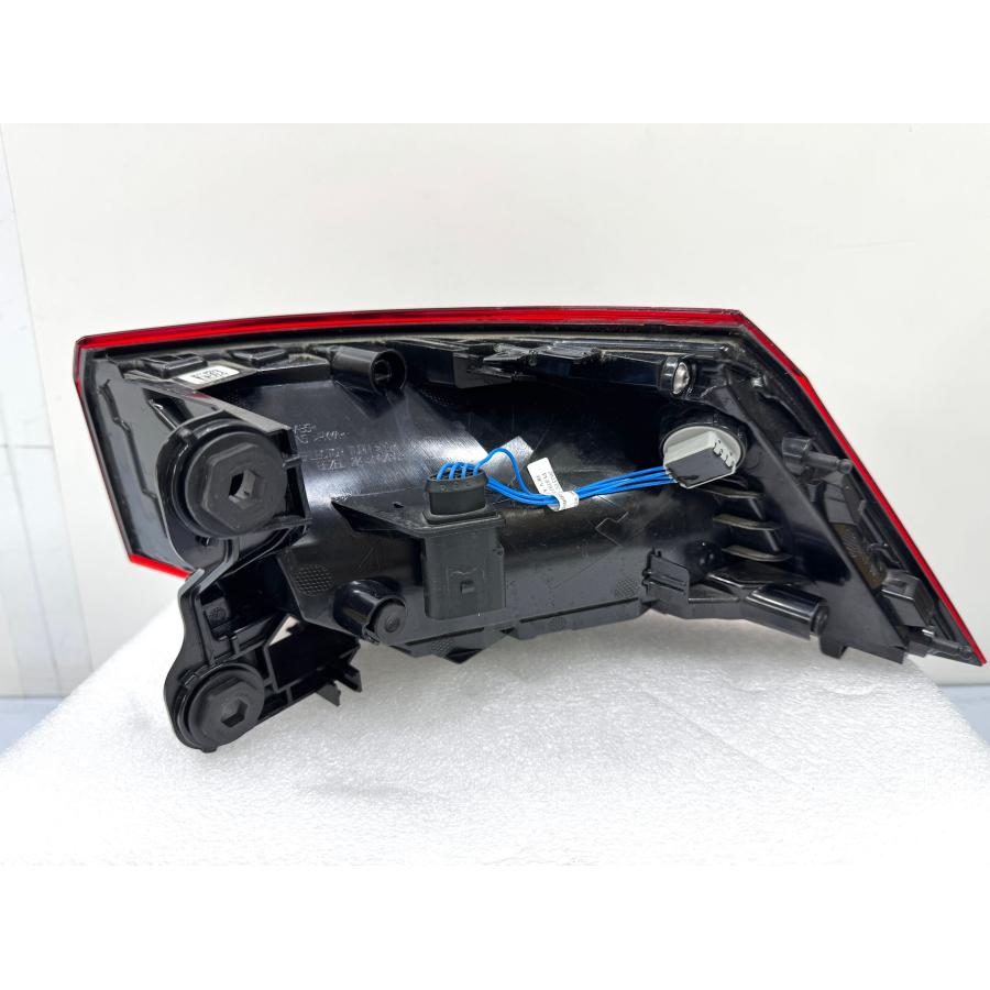 VWフォルクスワーゲン ゴルフ 5H 純正テールライト 左 5H0945095C