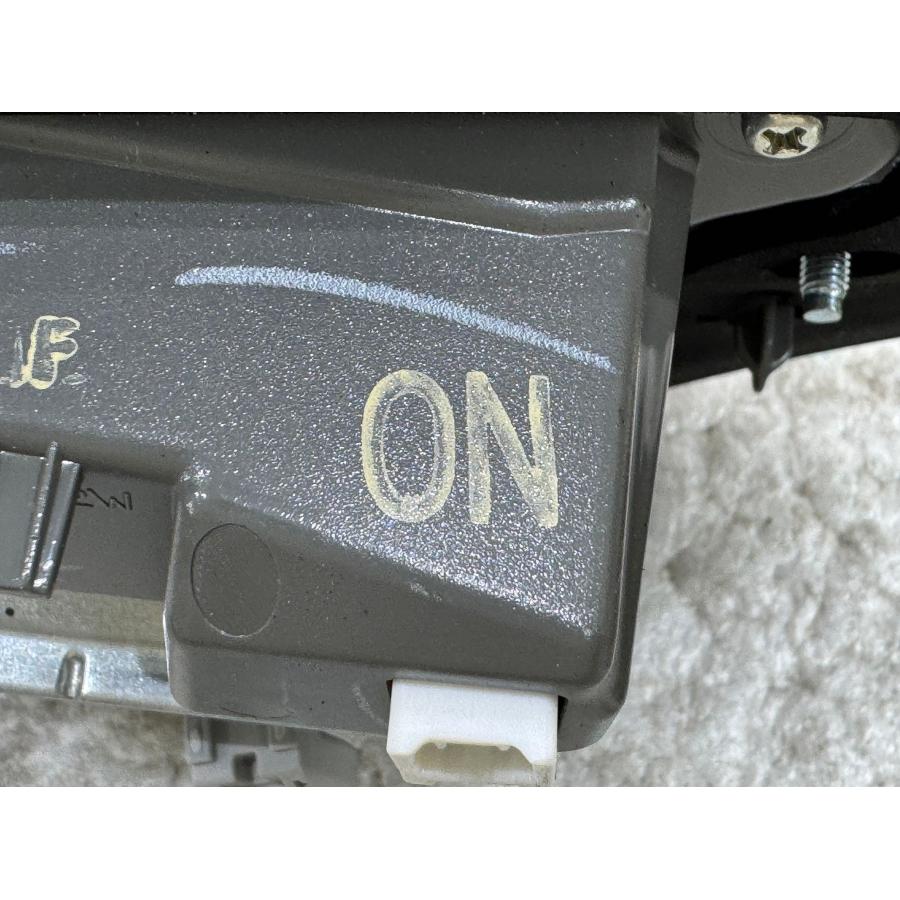 良品】フリードハイブリッド GB7/GB8 前期 純正テールライト