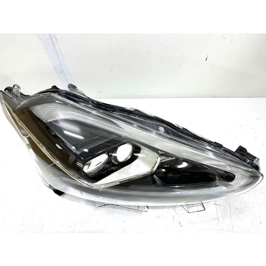 レンズ綺麗】シエンタ NHP170 前期 純正LEDヘッドライト 右 ICHIKOH 52