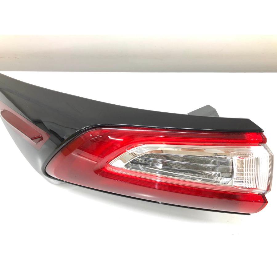 60ハリアー　後期　純正テールランプ 純正復帰機能付き]ZSU60 ハリアー 後期 2型 LED テール全灯化ハーネス