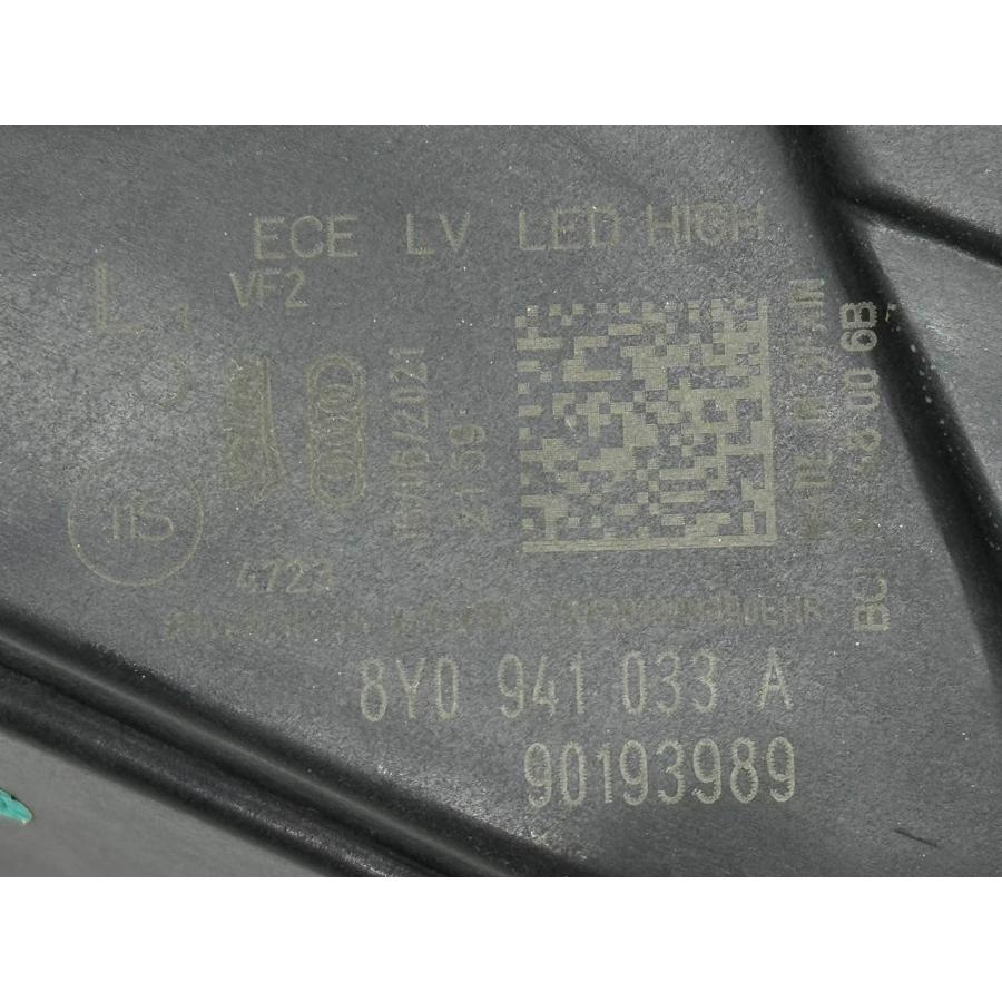アウディ A3 8Y 純正 左 LED ヘッドライト 8Y0 941 033 A （Z3-54 