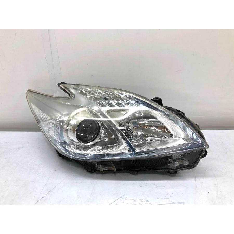 ♪良品♪ プリウス ZVW30 前期 純正 ヘッドランプ 右 ハロゲン〈レべ