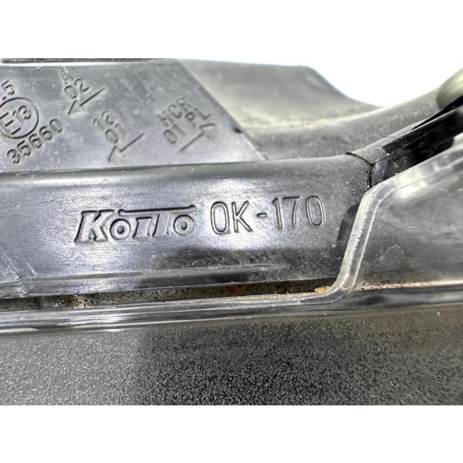 ハイラックス GUN125 後期 純正ハロゲンヘッドライト左右 KOITO 0K-170