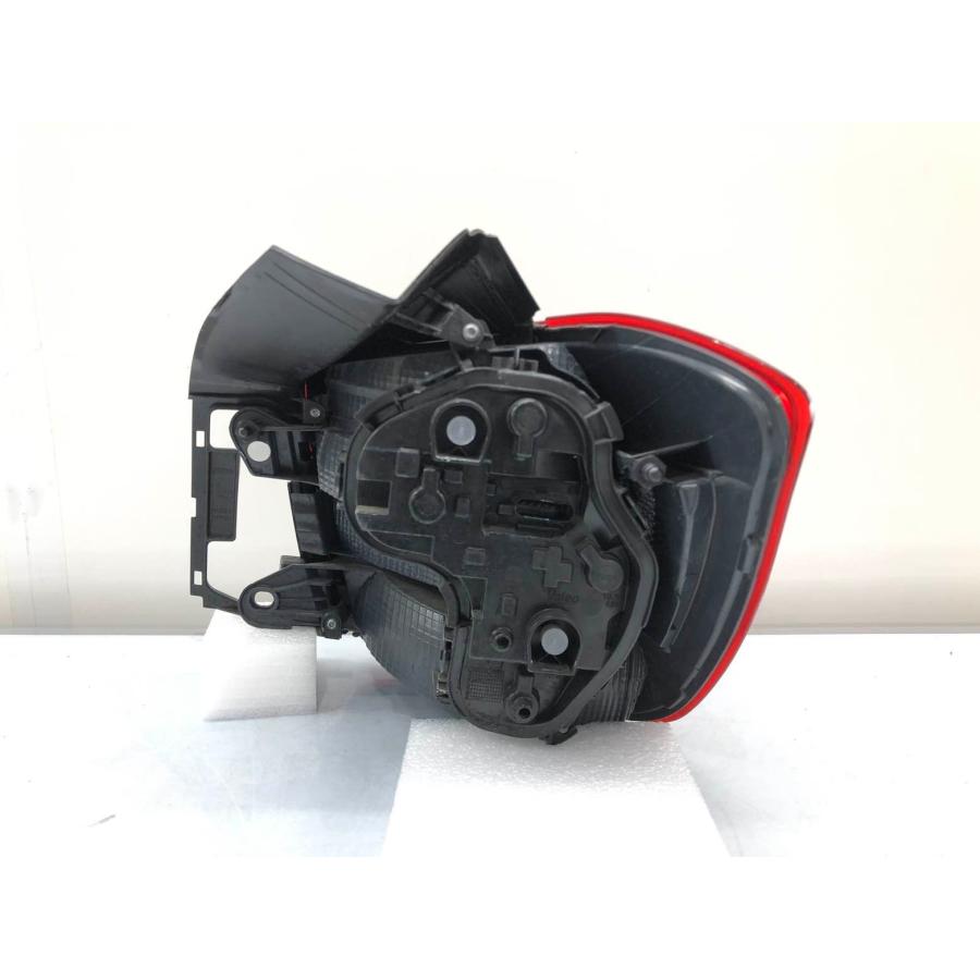 BMW 1シリーズ F20 前期 純正 テールランプ 左 63217241543（Z32-12MM