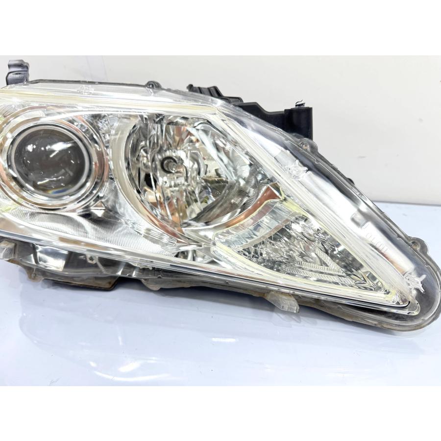 良品】カムリ AVV50 前期 純正HIDヘッドライト 右 KOITO 33-150/刻印4