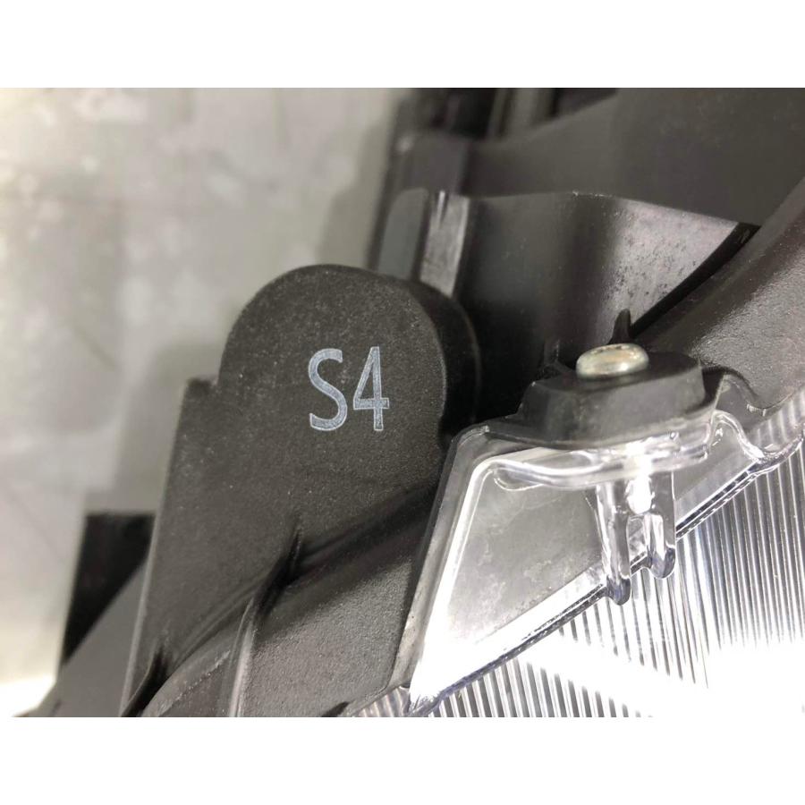 トヨタ シエンタ MXPC10G 純正 ヘッドランプ 左 LED KOITO52-339 刻印