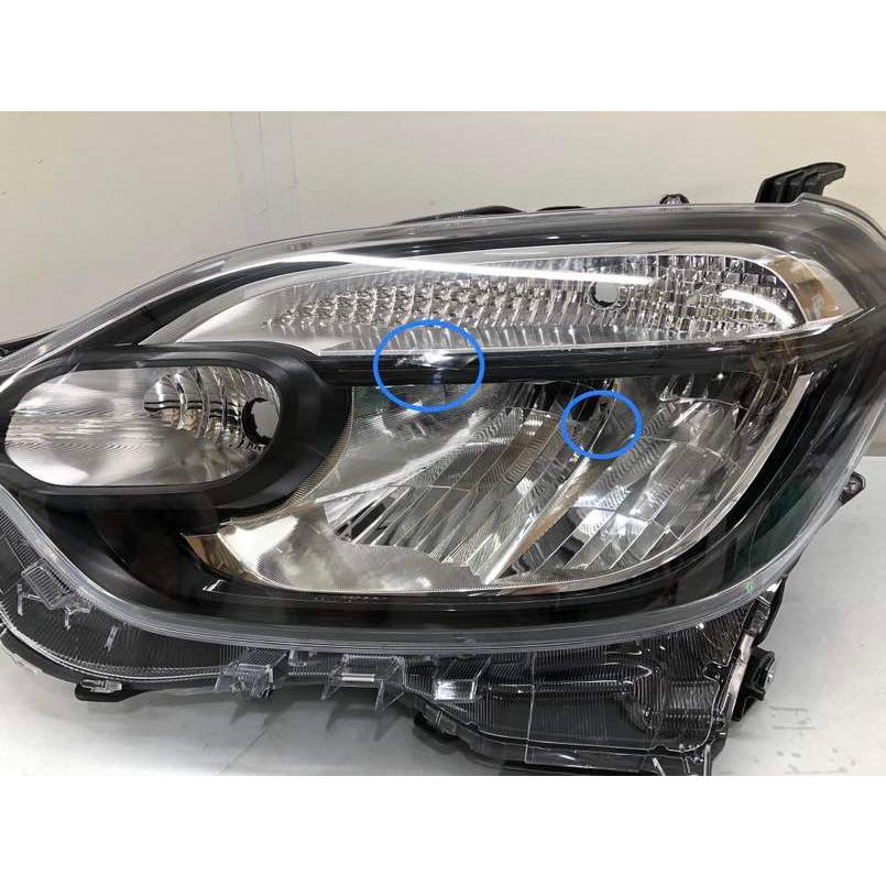 トヨタ シエンタ MXPC10G 純正 ヘッドランプ 左 LED KOITO52-339 刻印