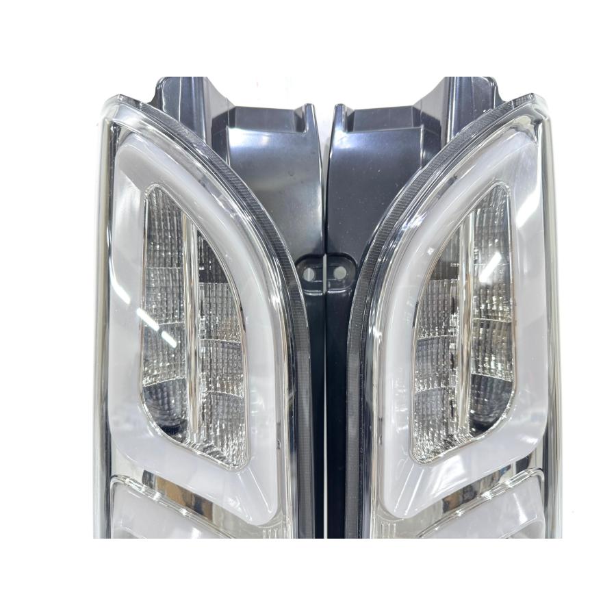 良品・BRIFA】200系 ハイエース テールライト左右 931P180930Z （Z33