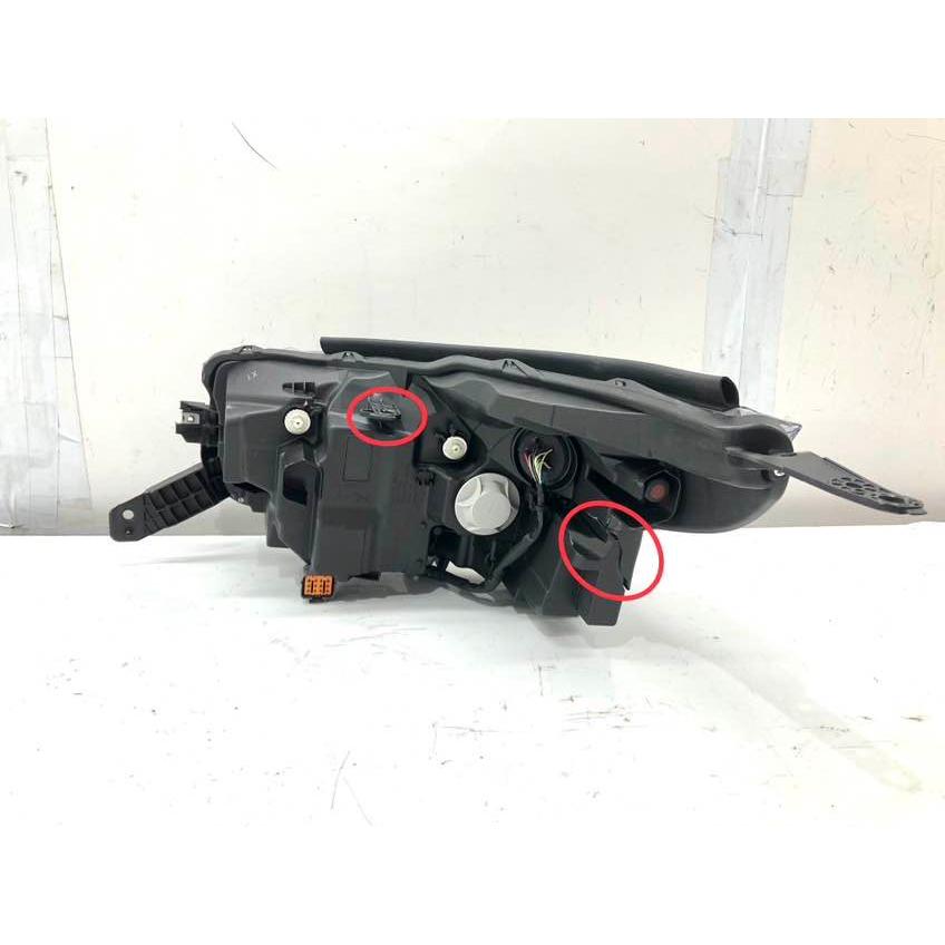 ♪ジャンク♪レガシィ アウトバック BT5 純正 ヘッドランプ 右 LED