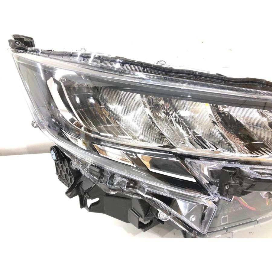 ♪レンズ綺麗♪ノア ZWR90W 90系 純正 ヘッドランプ 右 LED ICHIKOH V1