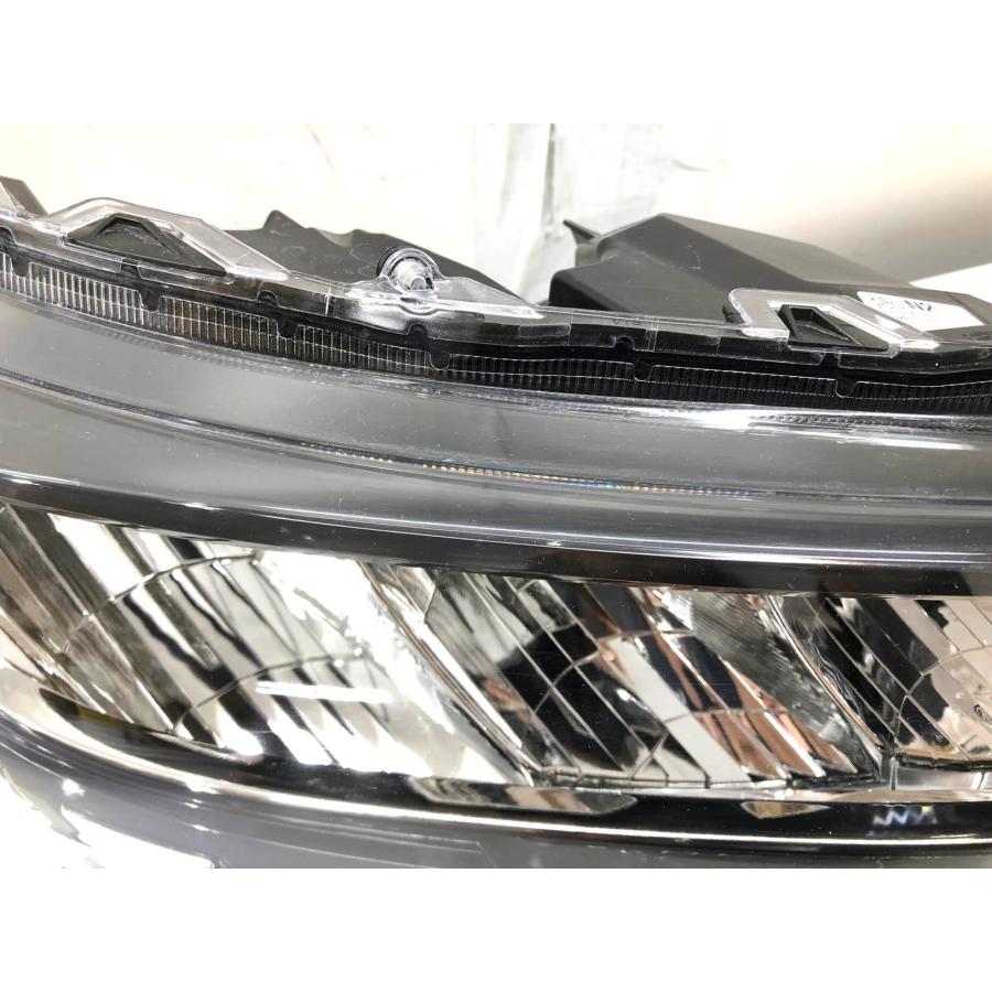 90系ノア　右側ヘッドライトレンズ ♪レンズ綺麗♪ノア ZWR90W 90系 純正 ヘッドランプ 右 LED ICHIKOH V1
