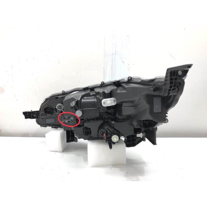 ♪レンズ綺麗♪ノア ZWR90W 90系 純正 ヘッドランプ 右 LED ICHIKOH V1
