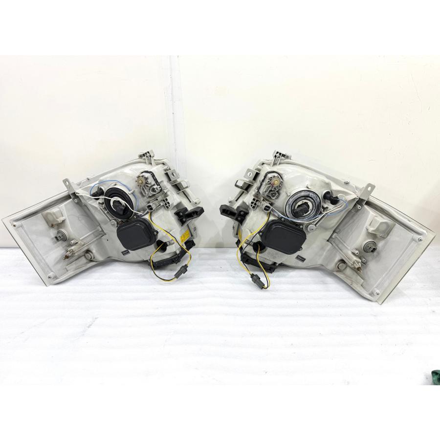 Valenti/ヴァレンティ】200系 ハイエース 3型 HIDヘッドライト左右