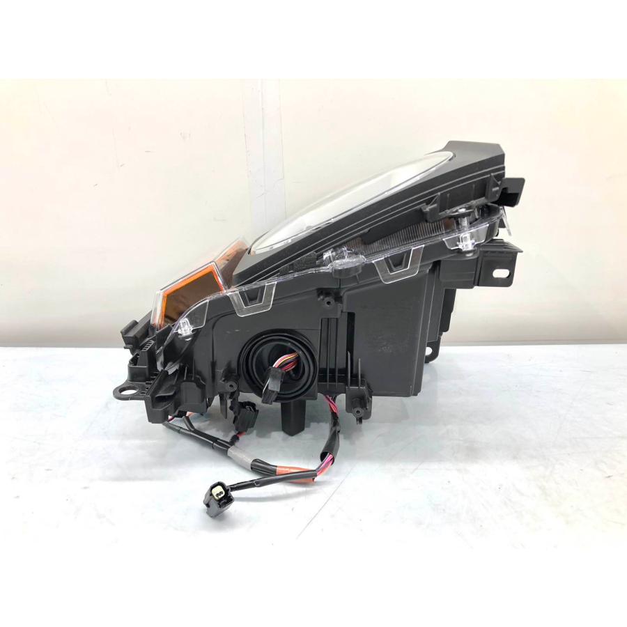 ♪良品♪ランドクルーザー250 TRJ250W 純正 ヘッドランプ 右 丸目型