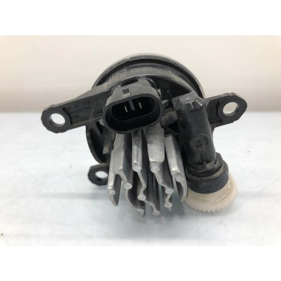 ボルボ S60/V60 2019-2024 純正 フォグランプ 右 31677940（Z34-76m