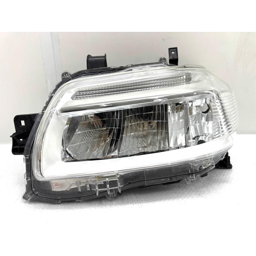 ライト.タウンエース　ヘッドライト左新品 ☆良品☆ トヨタ タウンエース S403M S413M 後期 純正 左 LED ヘッド