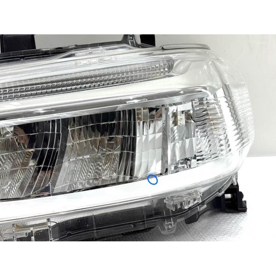 ライト.タウンエース　ヘッドライト左新品 ☆良品☆ トヨタ タウンエース S403M S413M 後期 純正 左 LED ヘッド