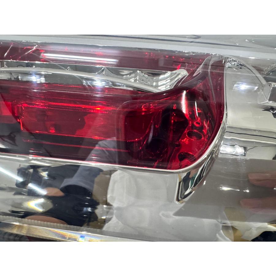 軽キズ・BRIFA】200系 ハイエース テールライト左右 931P180930Z （Z35