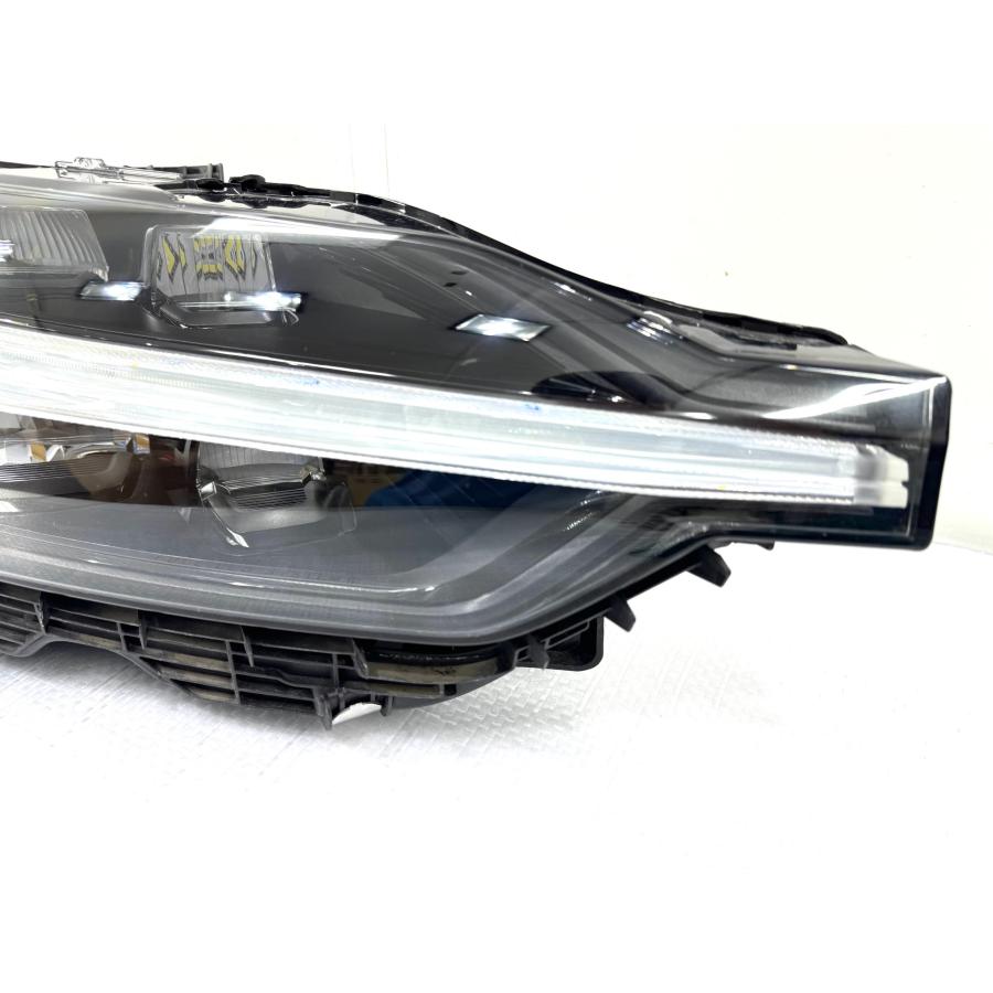 レンズ綺麗】ボルボ XC60 UB系 純正LEDヘッドライト 右 32342511