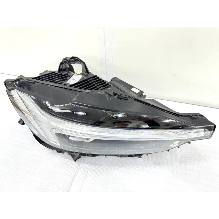 レンズ綺麗】ボルボ XC60 UB系 純正LEDヘッドライト 右 32342511