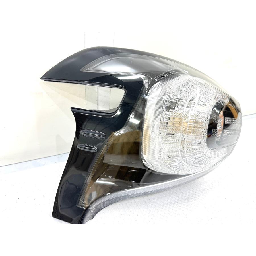良品】シエンタ170 NSP170/NHP170 前期 純正テールライト 左 KOITO 52
