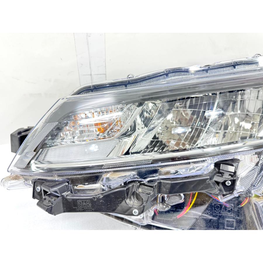 ノア MZRA90/ZWR90 純正LEDヘッドライト 左 ICHIKOH V1-1/刻印N2/81150