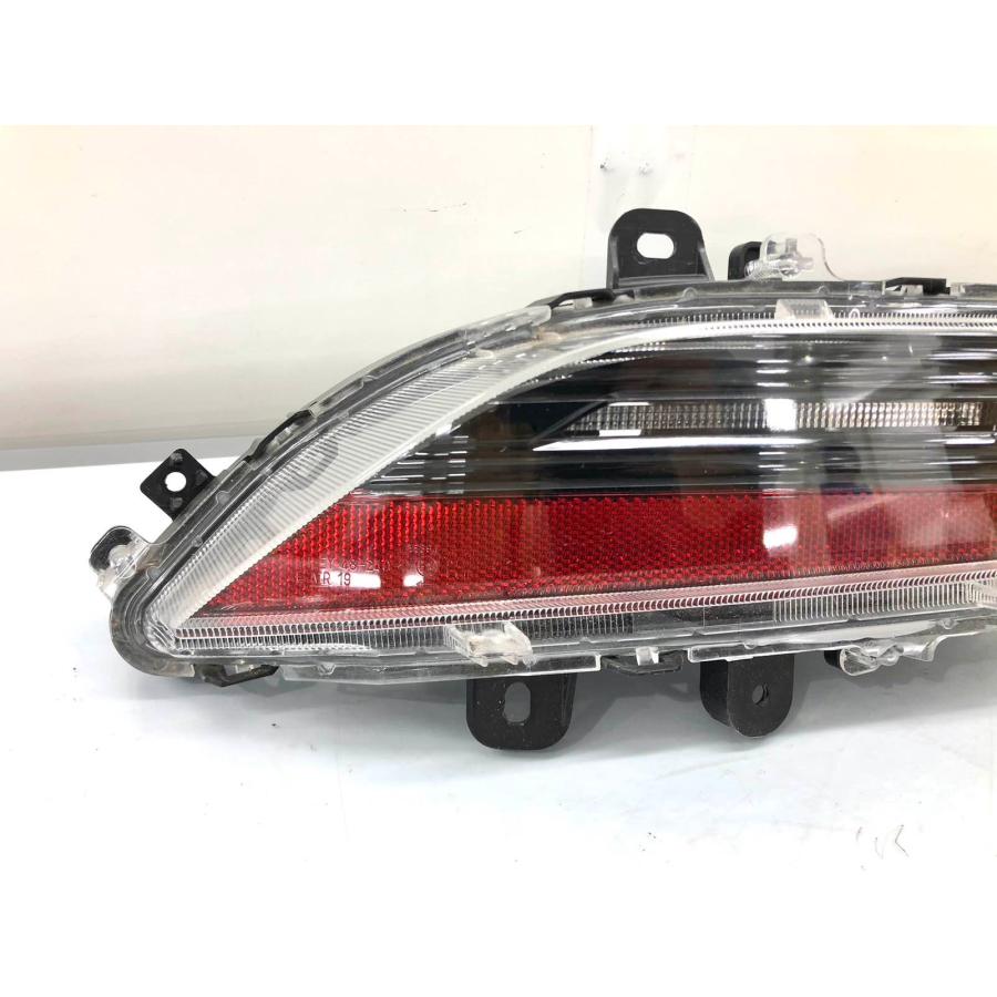 ♪美品♪ハリアー MXUA80/AXUH80 純正 リア ターンシグナルランプ 左