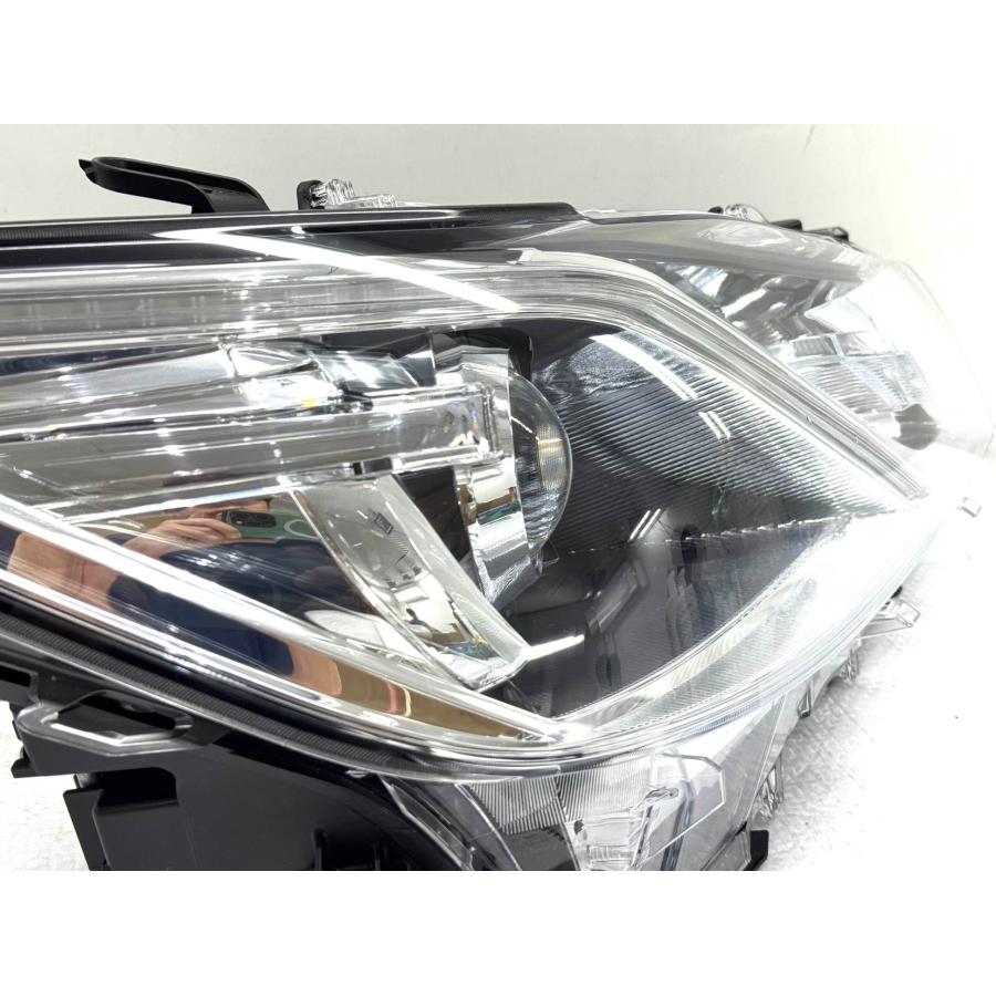 ☆美品☆ トヨタ クラウン ロイヤル GRS210 前期 純正 右 HID ヘッド
