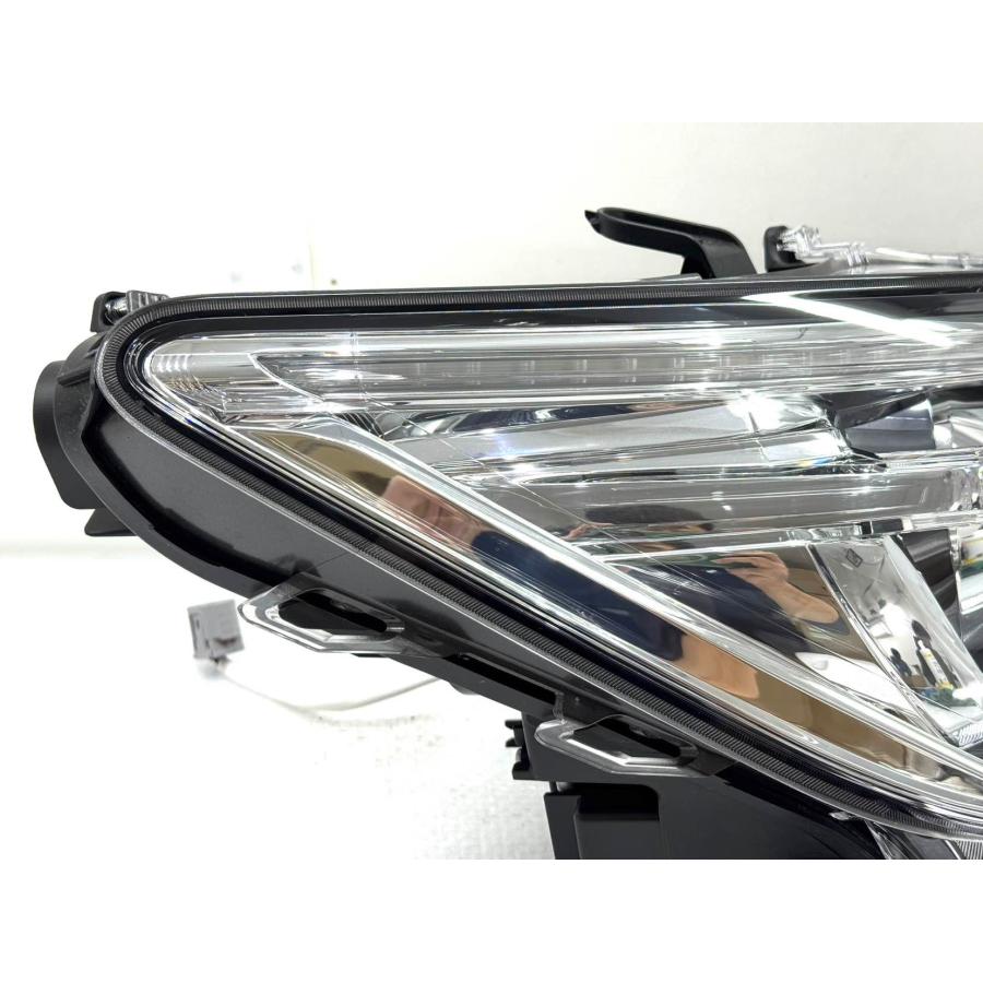 ☆美品☆ トヨタ クラウン ロイヤル GRS210 前期 純正 右 HID ヘッド