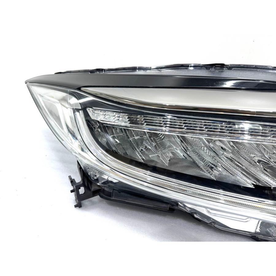 ☆良品☆ ホンダ ヴェゼル RU1/2/3/4 後期 純正 右 LED ヘッドライト