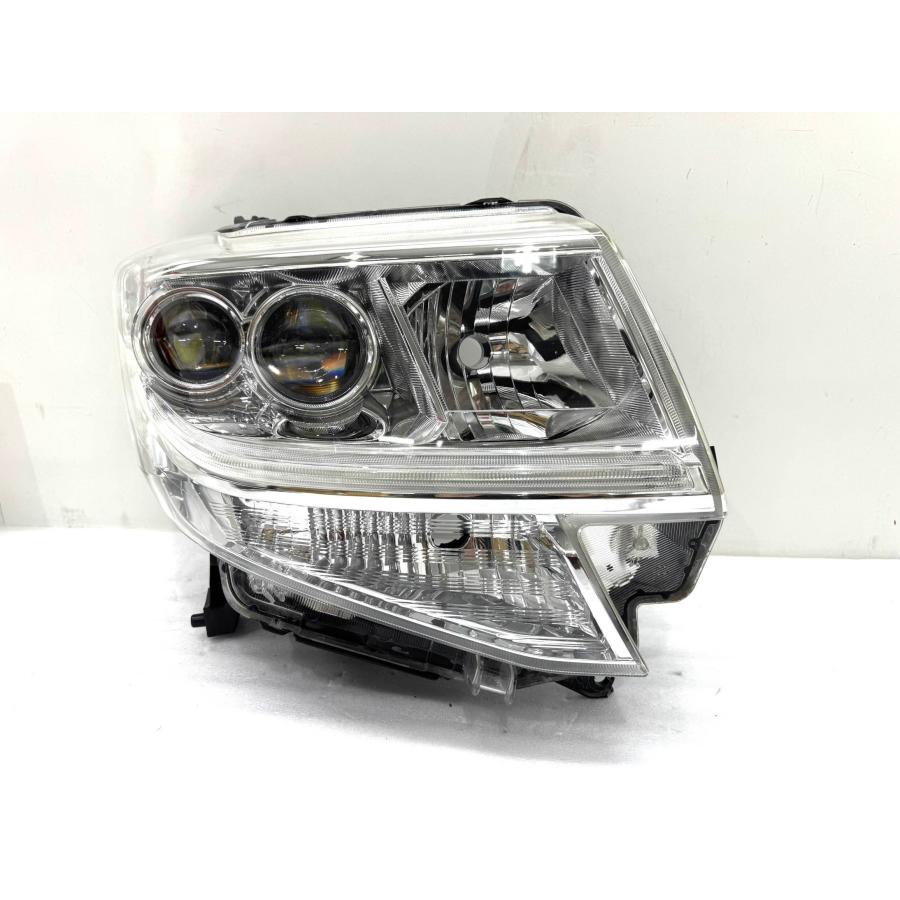 ダイハツ タントカスタム LA600S LA610S 純正 右 LED ヘッドライト