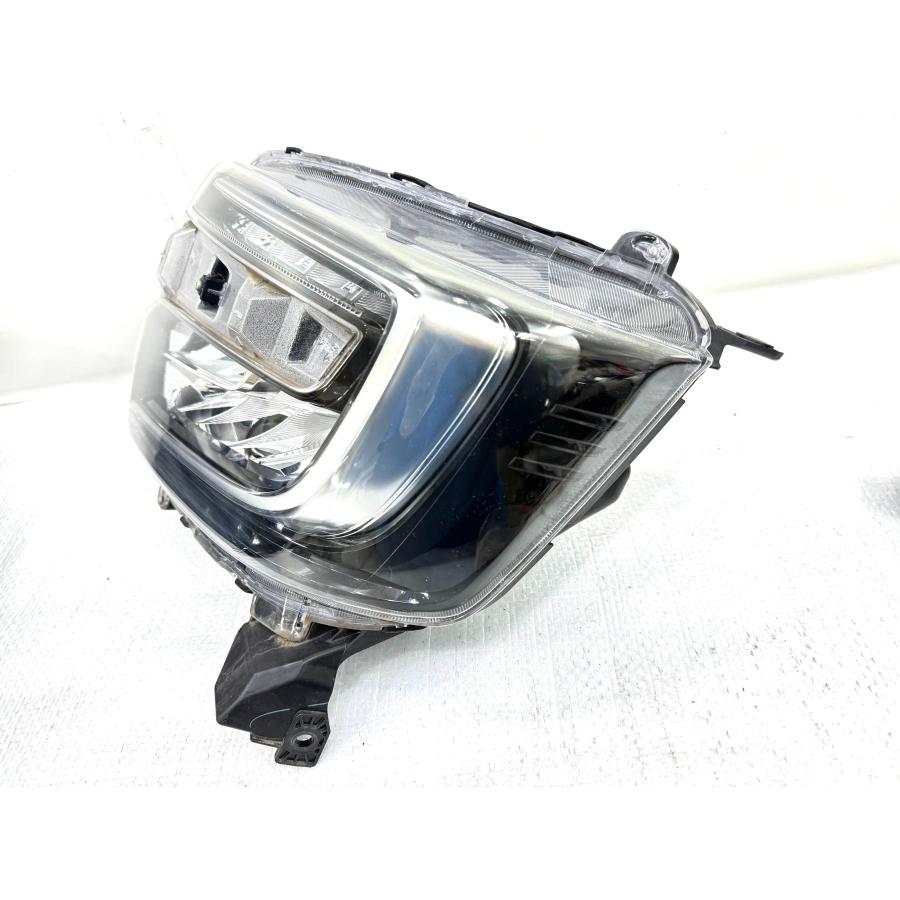 N-BOXカスタム JF3/JF4 前期 純正LEDヘッドライト 左 STANLEY W3106 