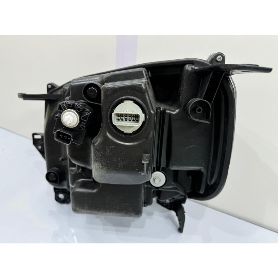 N-BOX JF5/JF6 純正LEDヘッドライト 右 STANLEY W6705/刻印N/33100-32R