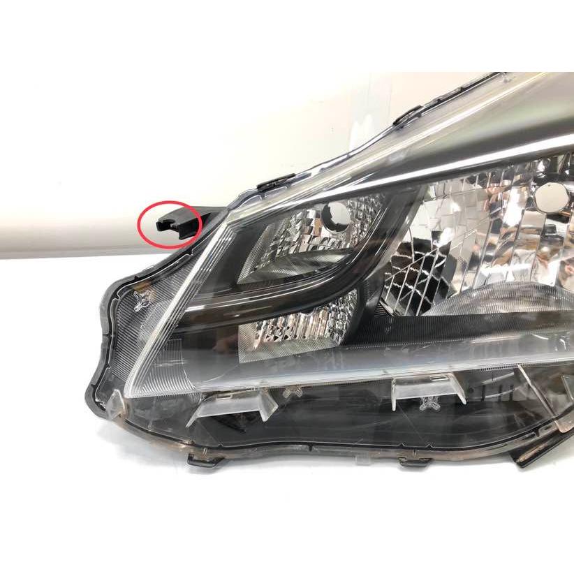 ♪レンズ綺麗♪ヴィッツ NSP130 中期 純正 ヘッドランプ 左 ハロゲン