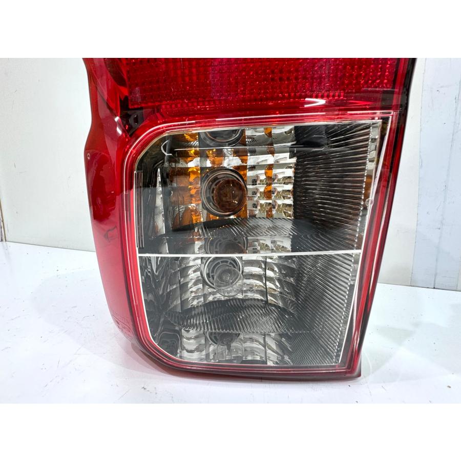 美品】ハイラックス GUN125 前期 純正テールライト左右セット KOITO 0K