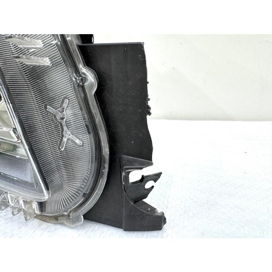 ワゴンRスティングレー MH35S/MH55S 純正LEDヘッドライト 右 KOITO 100