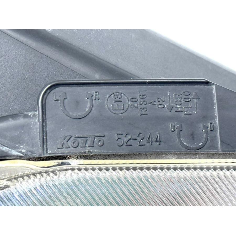 ☆良品☆ トヨタ アクア NHP10 前期 純正 右 ハロゲンヘッドライト