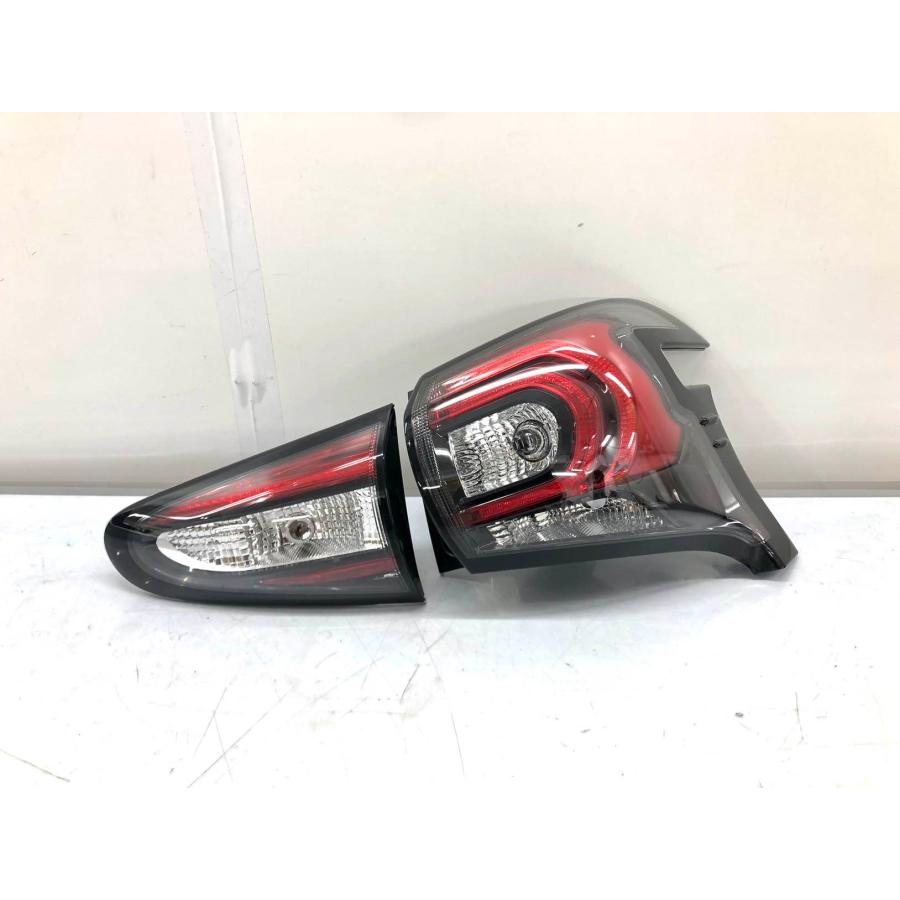 シエンタ 純正テールランプ 4個セット シエンタ 純正テールランプ 4個セット トヨタ(純正) テールランプ の
