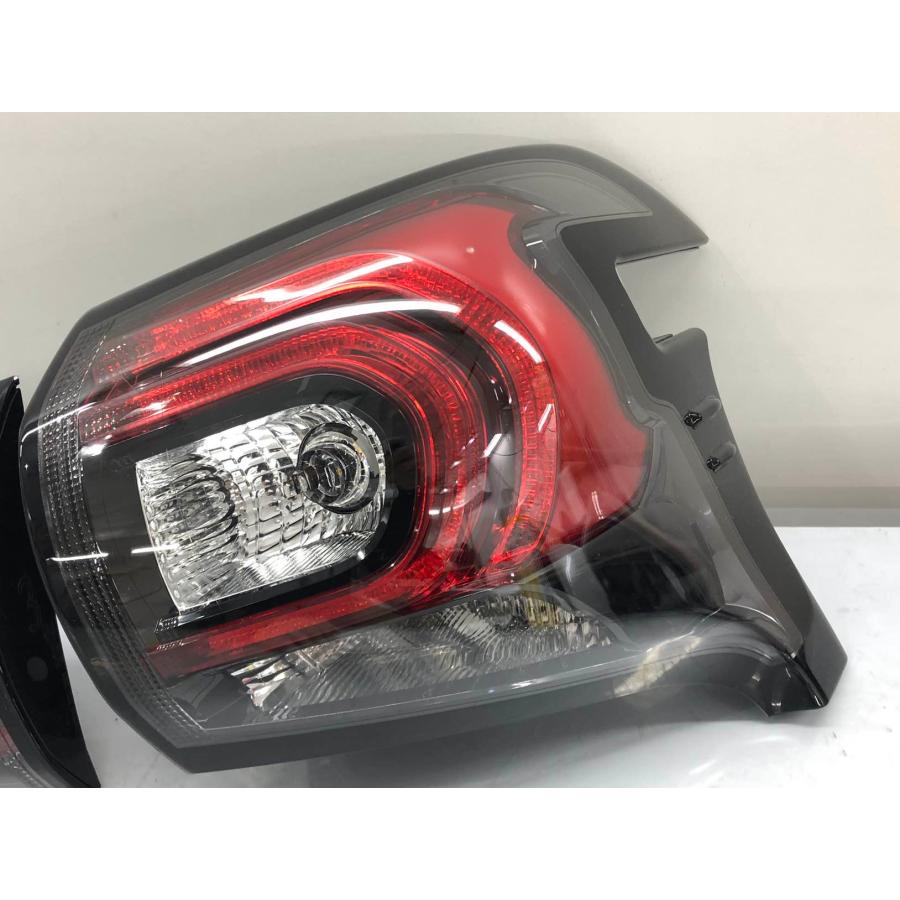 シエンタ 純正テールランプ 4個セット ♪小傷♪シエンタ NSP170G 後期 純正 テールランプ 右セット KOITO52