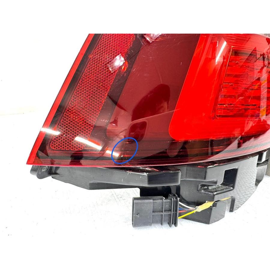 軽キズ】ボルボ V60 ZB 純正テールライト 左 32291358 （Z40-22） : Re