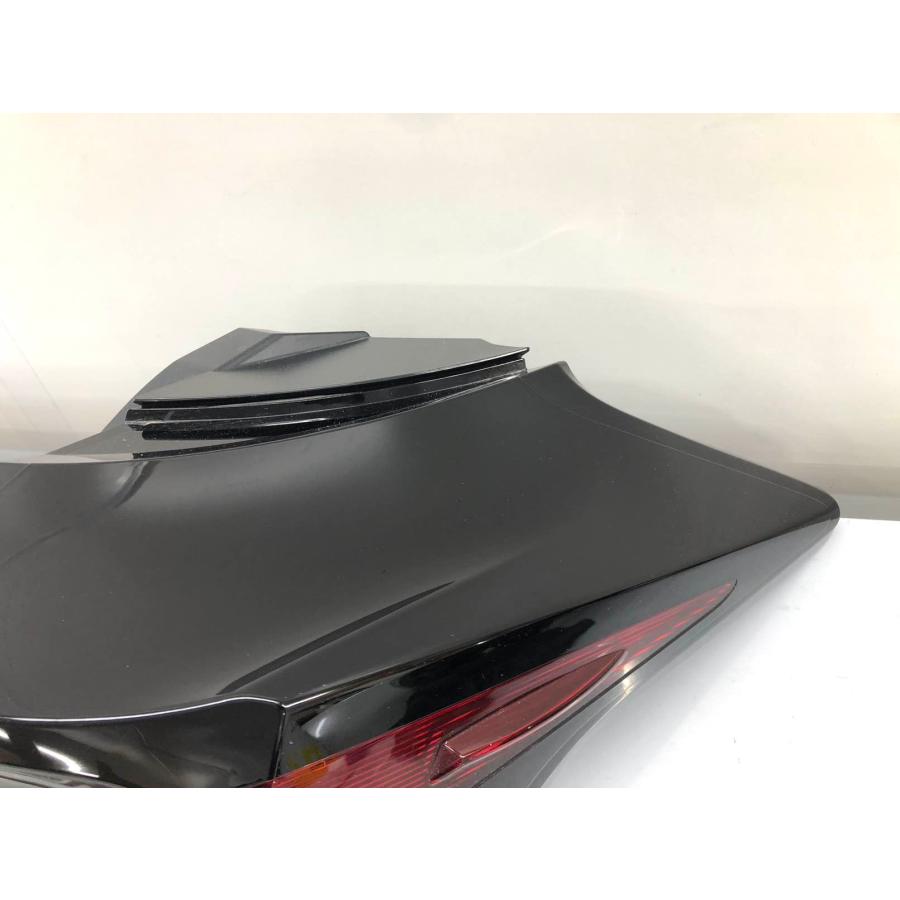 トヨタ ヤリス KSP210/MXPA10/MXPH10 純正 テールランプ 右 KOITO K0-9
