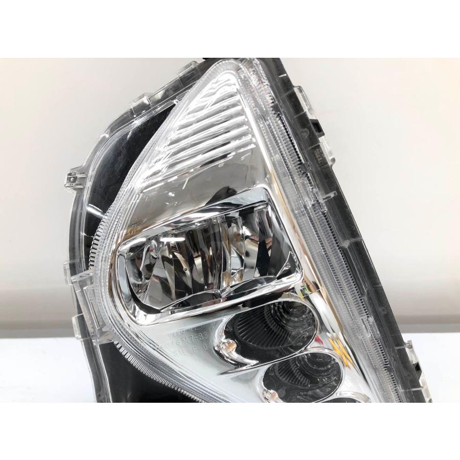 50プリウス前期 純正フォグランプ 左右セット 50プリウス前期 純正フォグランプ 左右セット