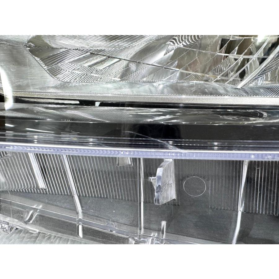 アクア MXPK10/MXPK15 純正LEDヘッドライト 左 KOITO 52-335/刻印X4