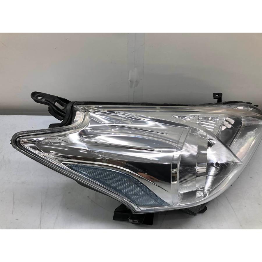 ♪良品♪プリウスα ZVW40W 前期 純正 ヘッドランプ 右 ハロゲン 