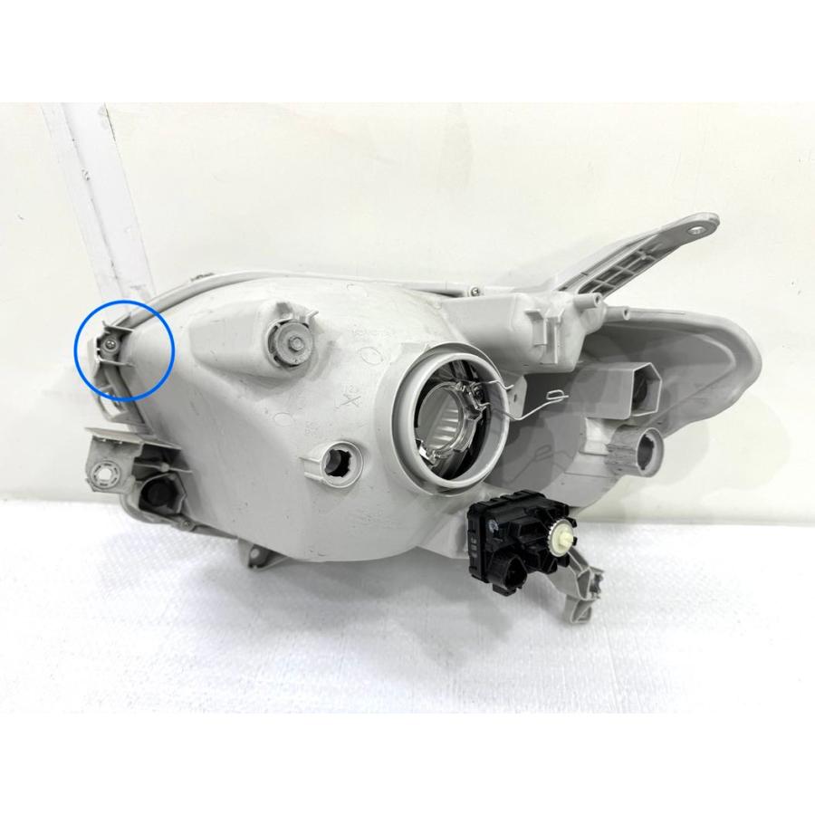 プロボックス/サクシード NCP160V 純正ハロゲンヘッドライト 右 KOITO