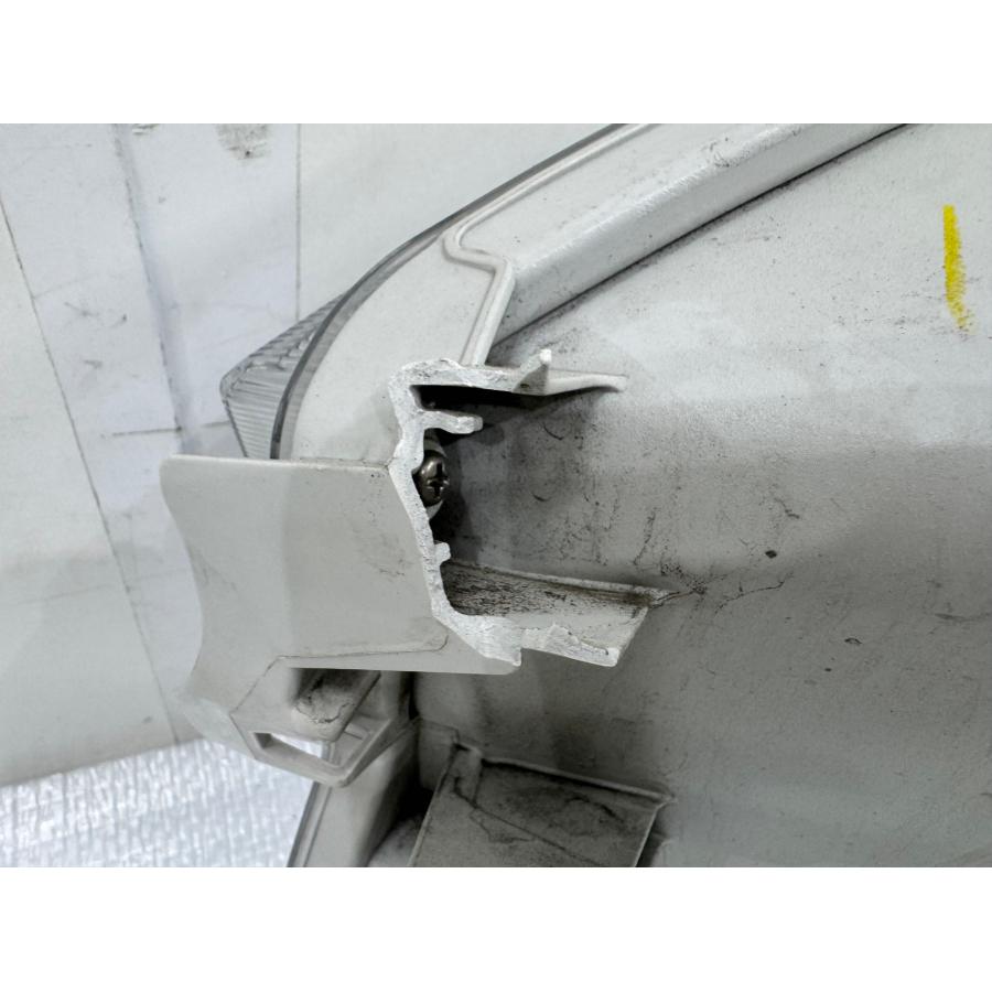 プロボックス　右ヘッドライト　KOITO 52-279 プロボックス 右ヘッドライト KOITO 52-279 プロボックス 右ヘッド