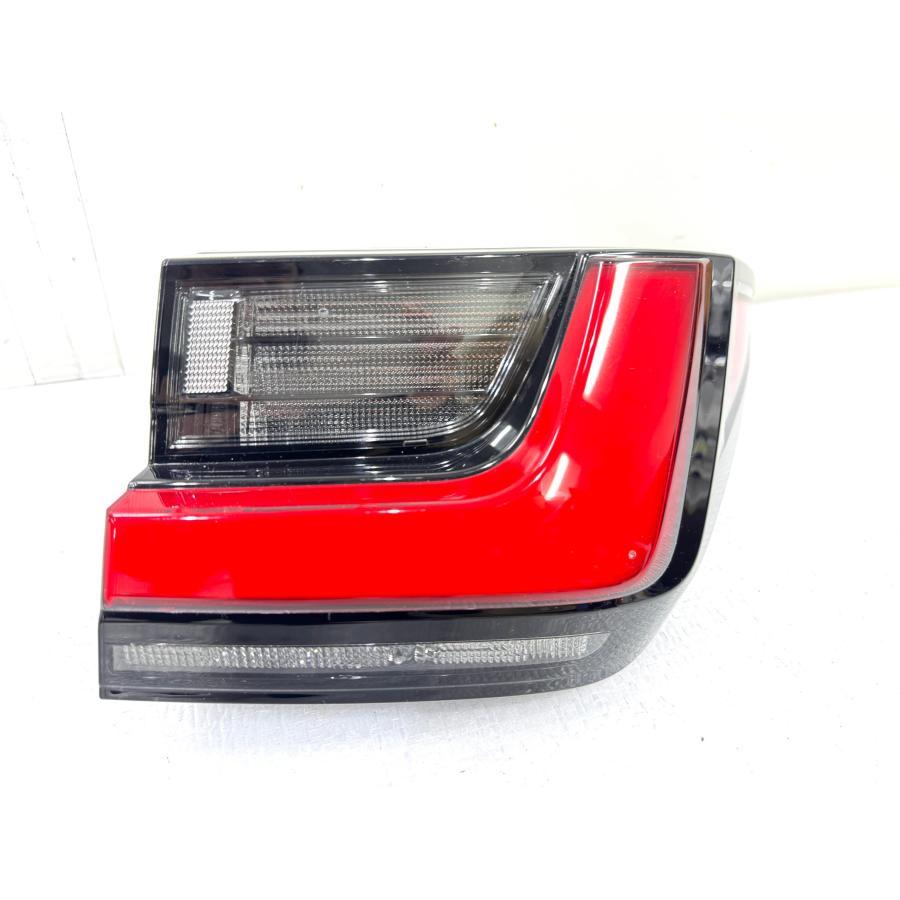 良品】レクサスNX 20系 AAZA20/AAZH25 純正テールライト 右 81551