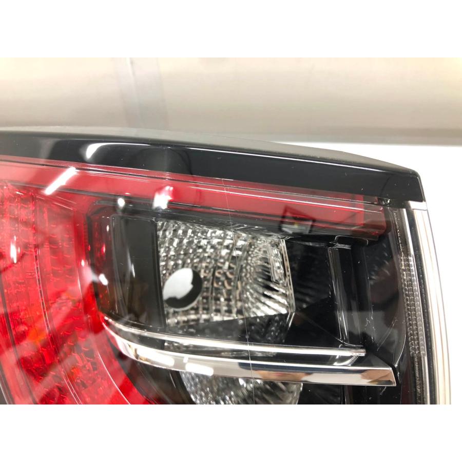 トヨタ カローラツーリング ZWE214W 純正 テールランプ 左 KOITO12-637